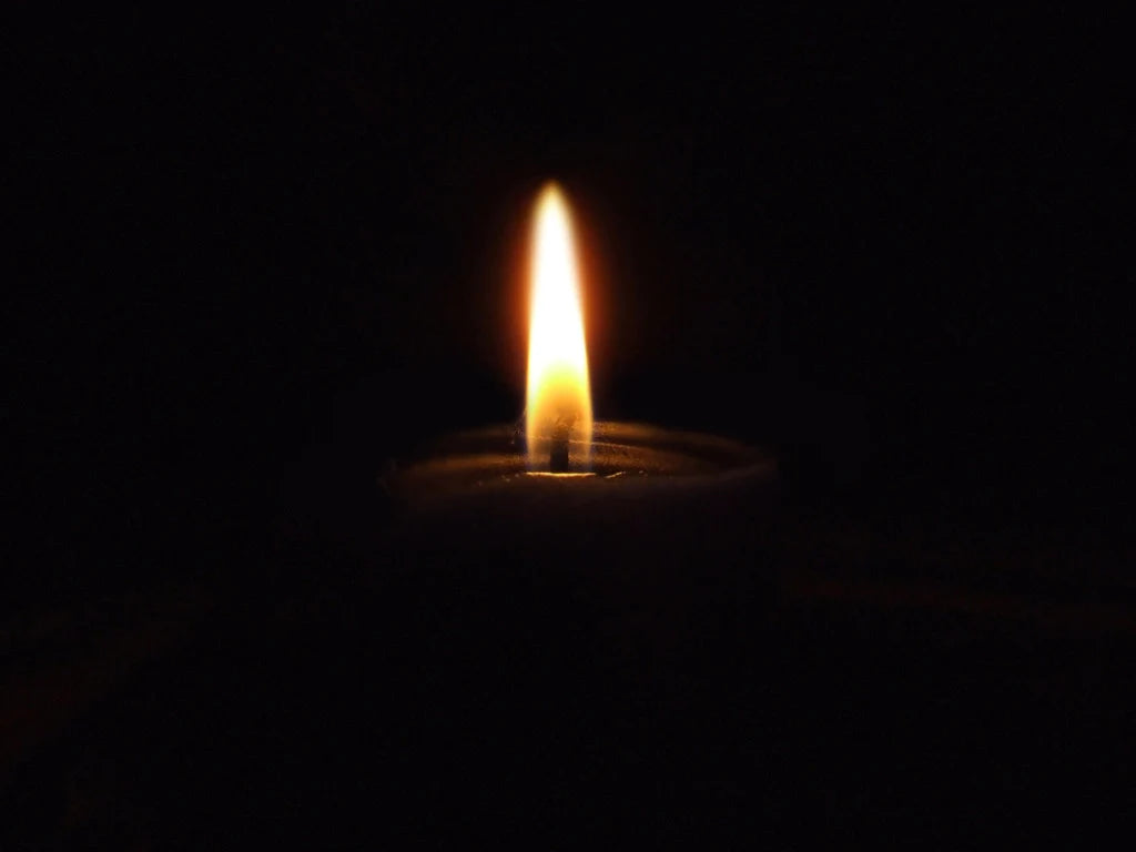 ABYSS CANDLE 100% BEESWAX