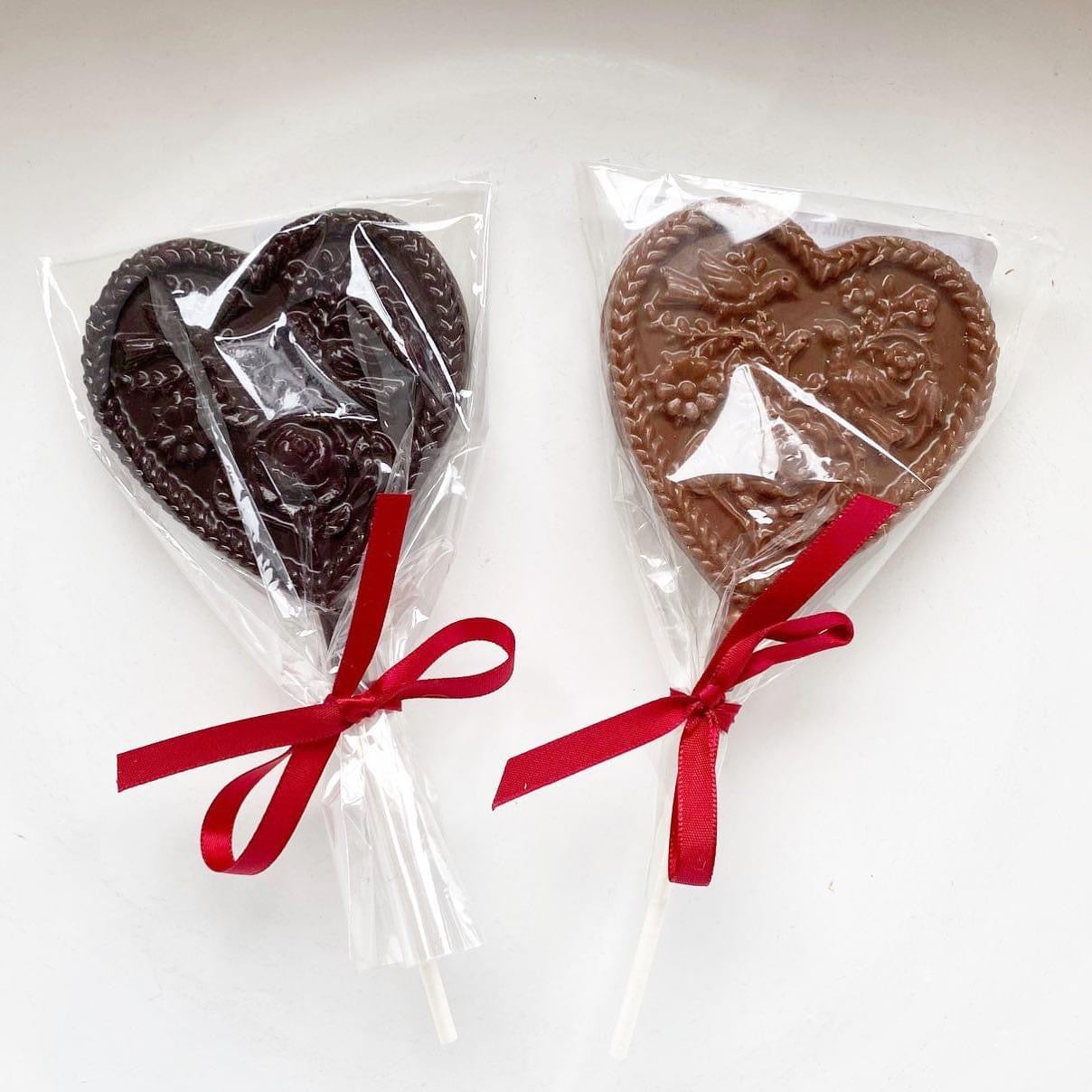 Lovebirds Chocolate Lolly