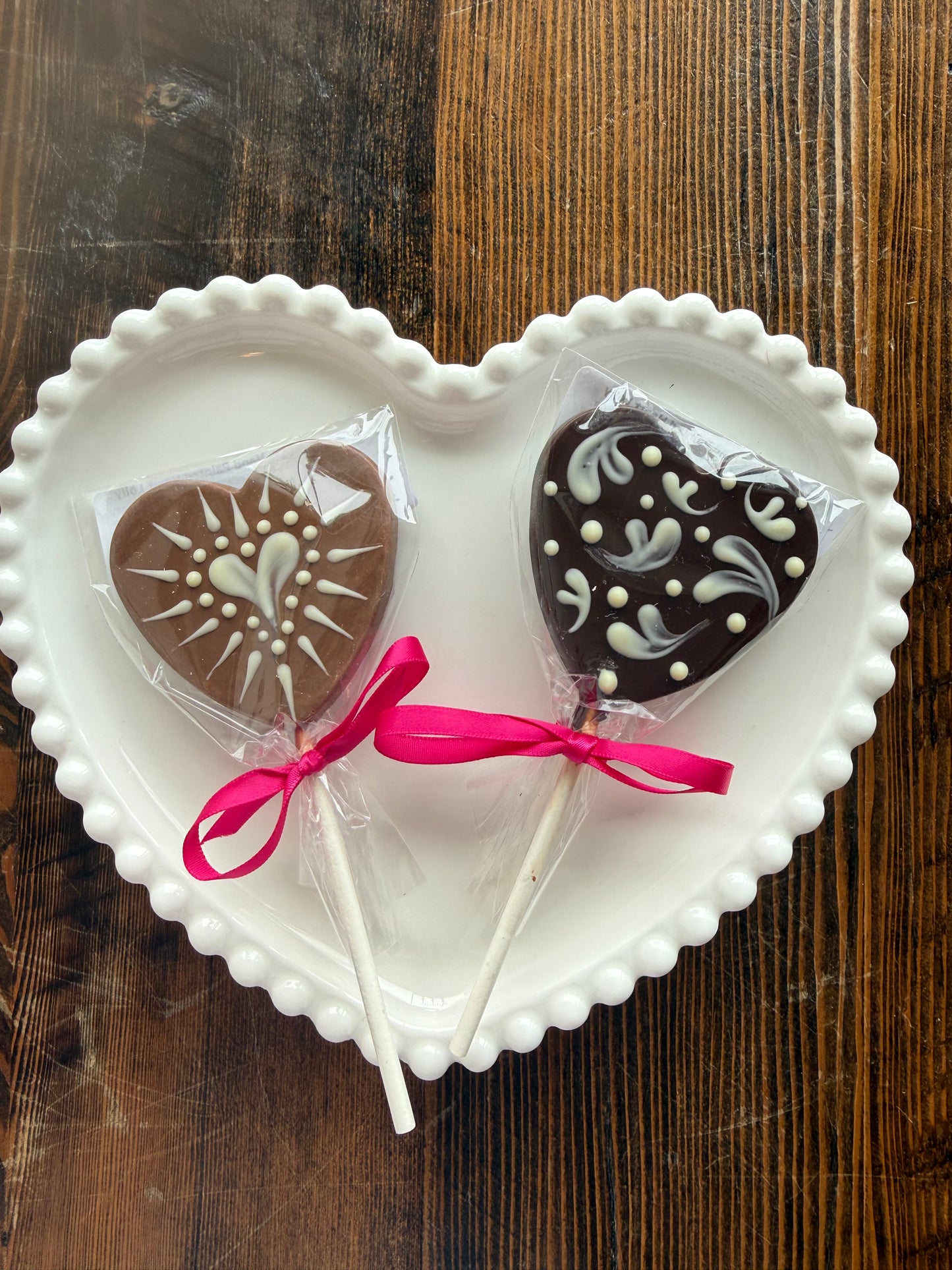 Hand Painted Heart Lolly - Milk Chocolate