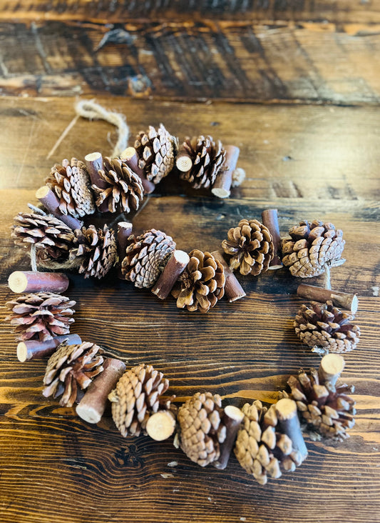 Pinecone Garland